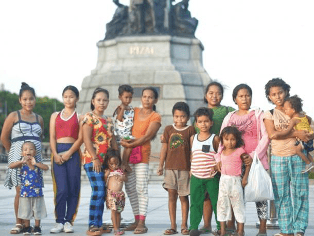 Mga Aetang learner sa Rizal Park